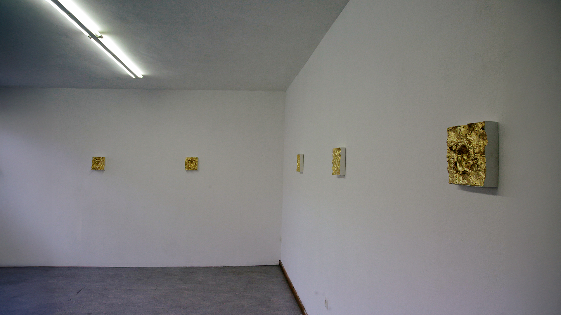 Abysses, 3D print, plaster, gold leaf, frame from the 3D film  — Space Collection exhibition, Liège, 2019